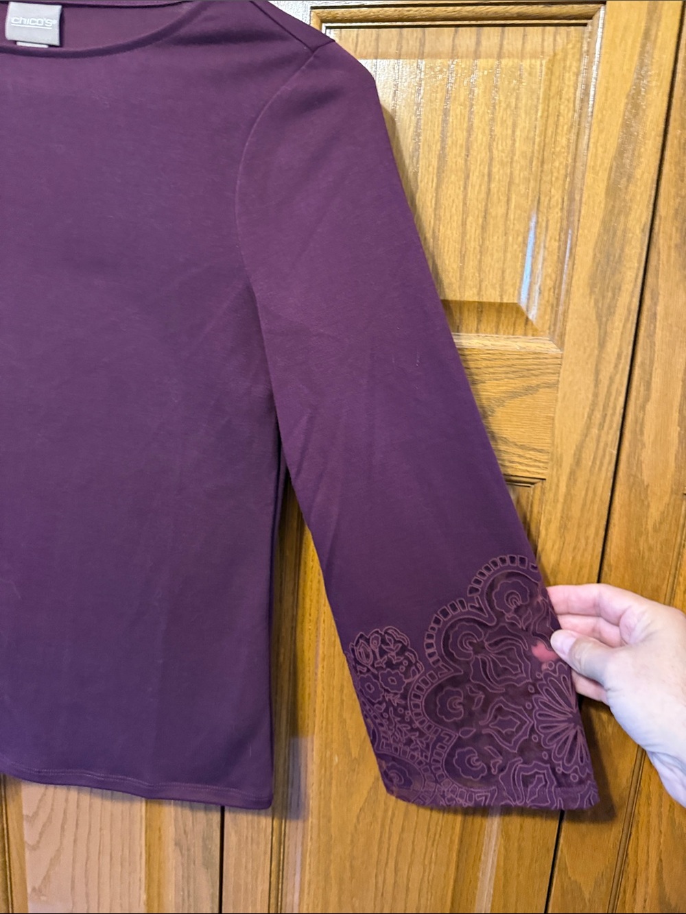Chico's Plum Long Sleeve Crewneck Top with Lace Cuff Detail- Size 0 - Picture 3 of 9